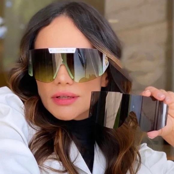 New Versace Clear Shield Ladies Sunglasses VE4393 401/1W 46 - Picture 6 of 16